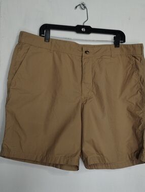 Columbia Men's Tan Flat-Front Shorts